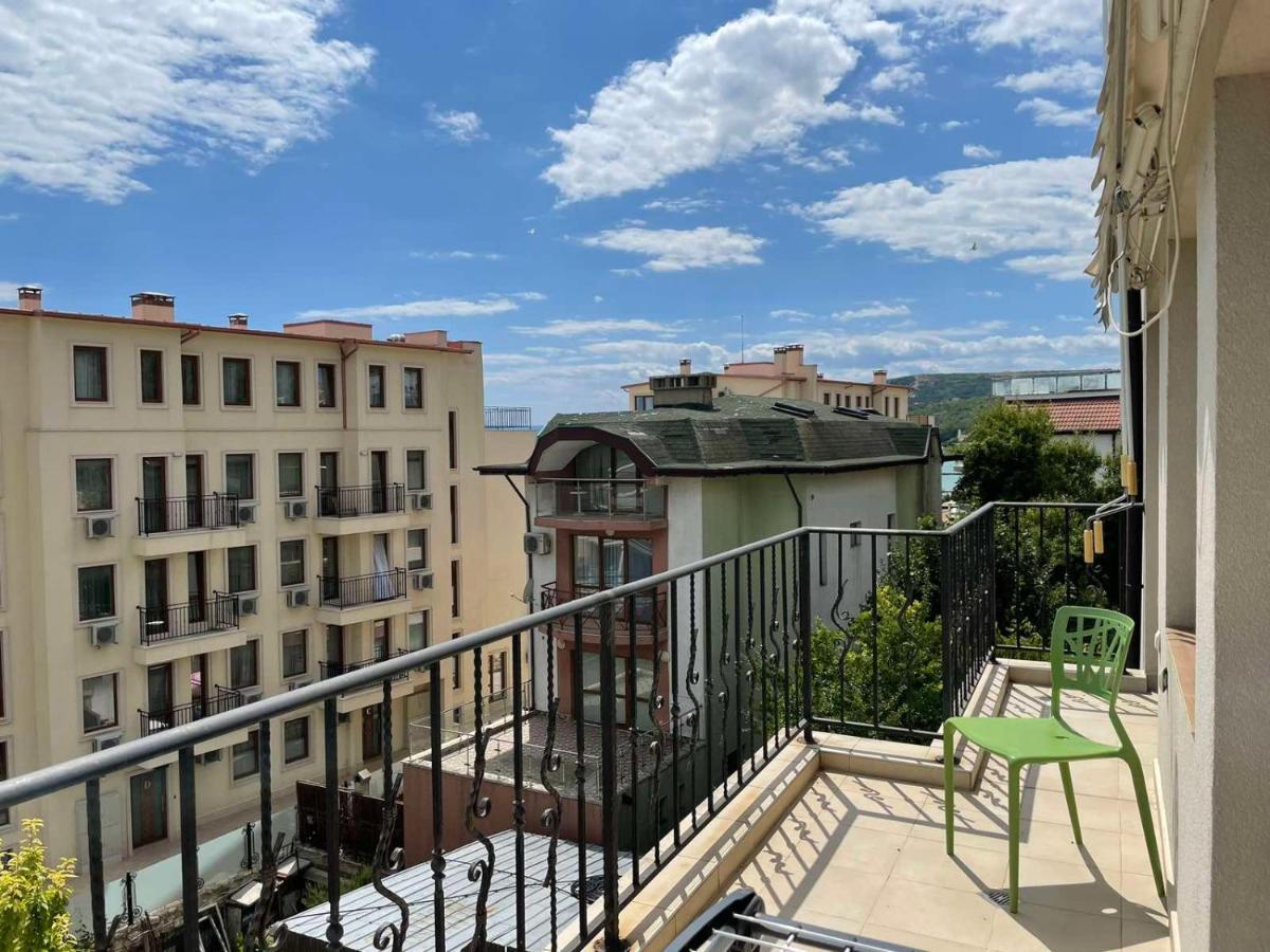 Sea View Apartment 발치크 외부 사진
